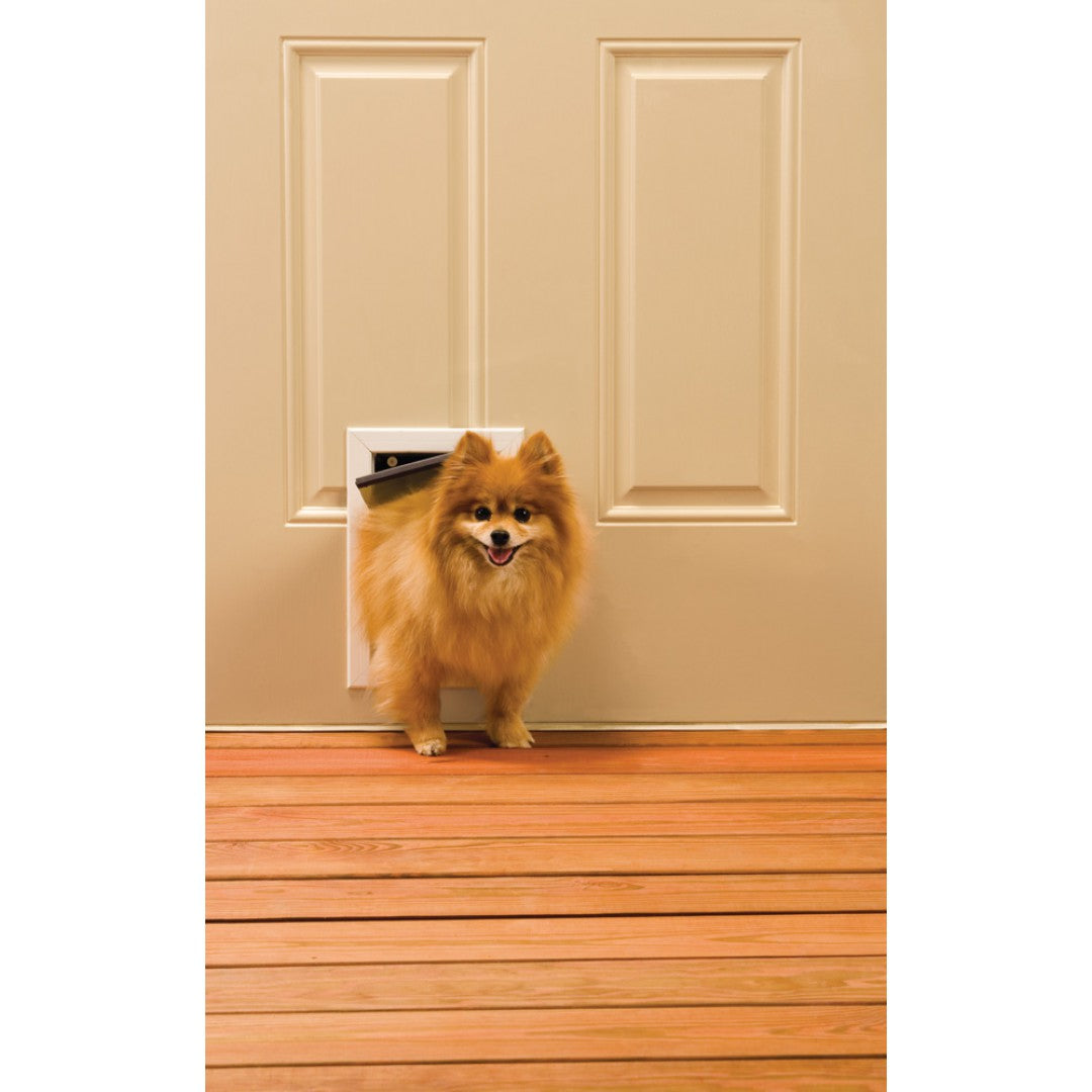 Discover the Freedom™ Aluminum Pet Door - PetSafe® Canada